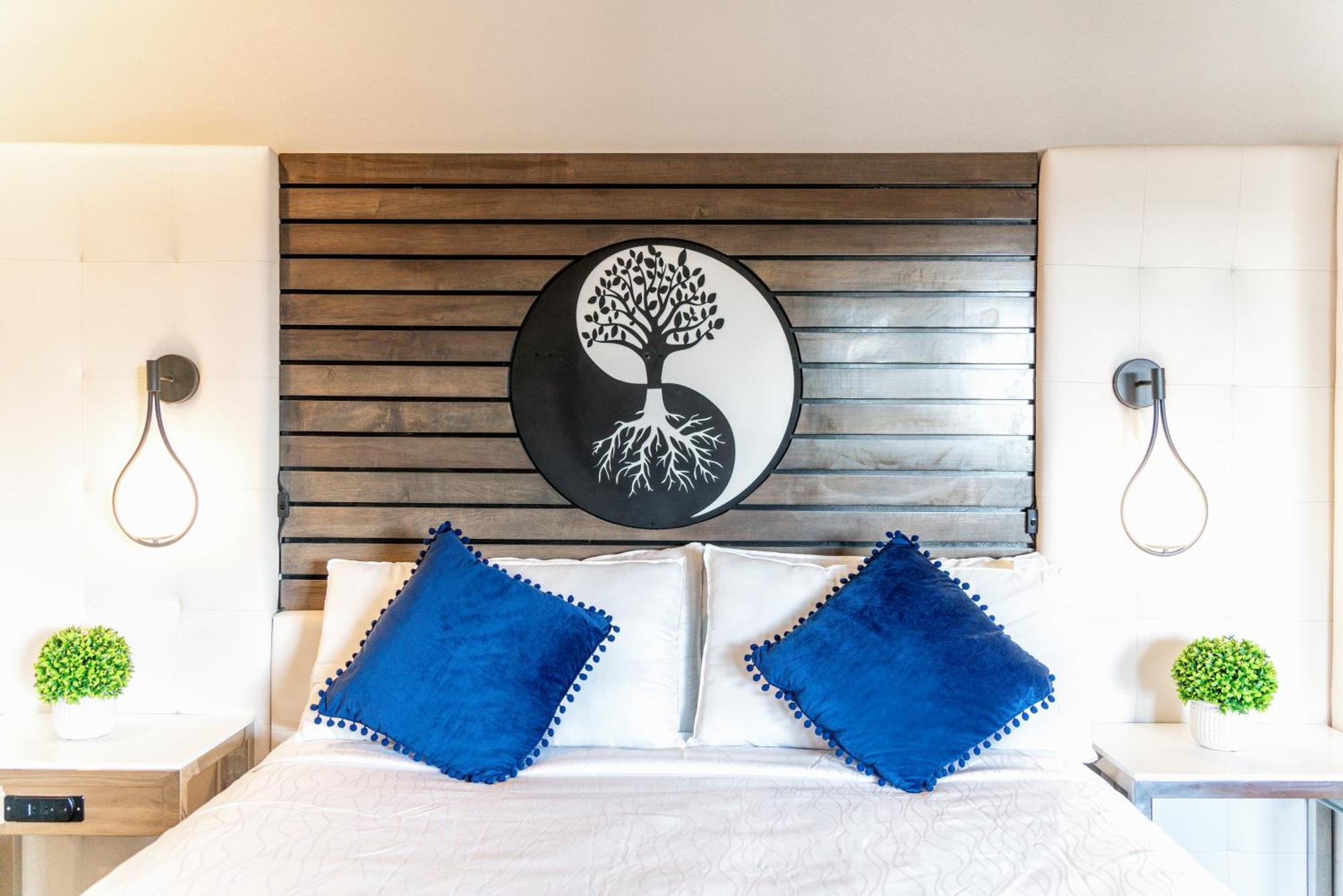 Aspire Inn Studios & Spas Bellflower Eksteriør bilde